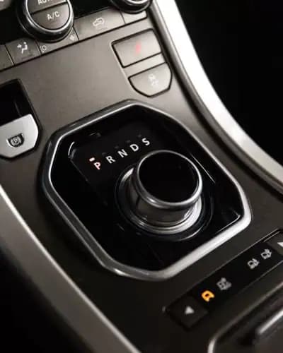 Sell Land Rover Range Rover Evoque 2013 - 20450 EUR, 180000 km - AUTO.MOTO.pt