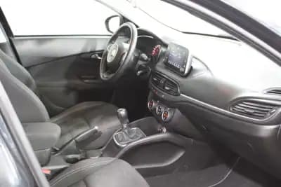 Vendo Fiat Tipo Station Wagon 2019 - 10400 EUR, 162509 km - AUTO.MOTO.pt