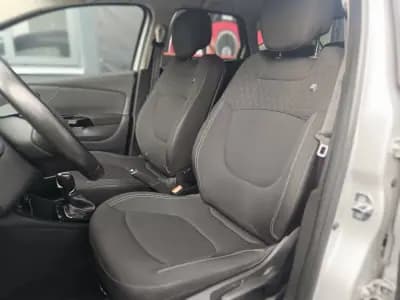 Vendo Renault Captur 2016 - 12490 EUR, 138211 km - AUTO.MOTO.pt