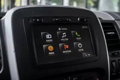 Vendo Renault Trafic 1.6 dCi com IVA Dedutível 2014 - 14990 EUR, 265474 km - AUTO.MOTO.pt