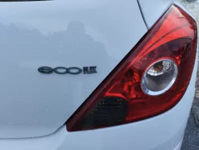 Vendo Opel Corsa 2011 - 5900 EUR, 220000 km - AUTO.MOTO.pt