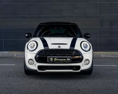 Vendo MINI Cooper 2015 - 19990 EUR, 135300 km - AUTO.MOTO.pt