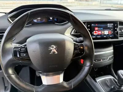 Vendo Peugeot 308 SW 2020 - 12900 EUR, 135154 km - AUTO.MOTO.pt