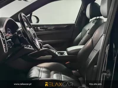 Vendo Porsche Cayenne 2018 - 53990 EUR, 150300 km - AUTO.MOTO.pt