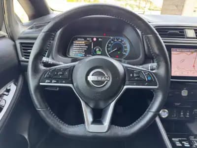 Vendo Nissan Leaf 2022 - 26950 EUR, 33000 km - AUTO.MOTO.pt