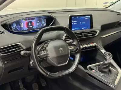 Sell Peugeot 3008 2019 - 18990 EUR, 130000 km - AUTO.MOTO.pt