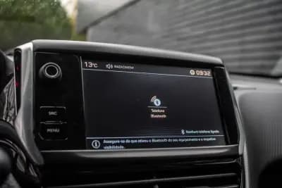 Sell Peugeot 2008 2018 - 9990 EUR, 88415 km - AUTO.MOTO.pt