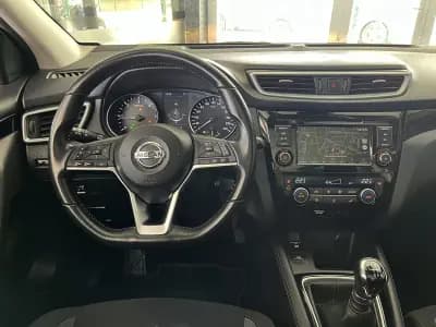 Vendo Nissan Qashqai 2019 - 19600 EUR, 106352 km - AUTO.MOTO.pt
