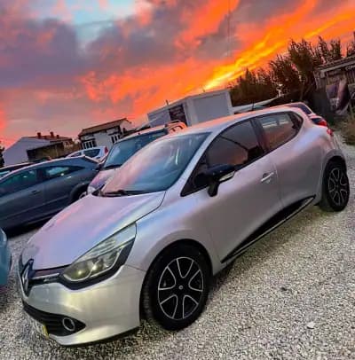 Sell Renault Clio 2015 - 7999 EUR, 264000 km - AUTO.MOTO.pt