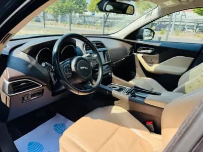 Sell Jaguar F-Pace 2017 - 24999 EUR, 78000 km - AUTO.MOTO.pt