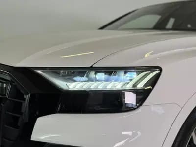 Vendo Audi SQ8 2019 - 99950 EUR, 49398 km - AUTO.MOTO.pt