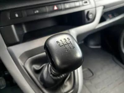 Vendo Peugeot Expert 2020 - 17900 EUR, 114457 km - AUTO.MOTO.pt