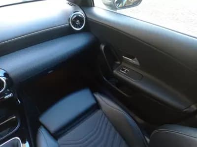 Sell Mercedes-Benz A 180 2020 - 21990 EUR, 97500 km - AUTO.MOTO.pt