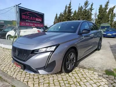 Vendo Peugeot 308 2023 - 18900 EUR, 75511 km - AUTO.MOTO.pt