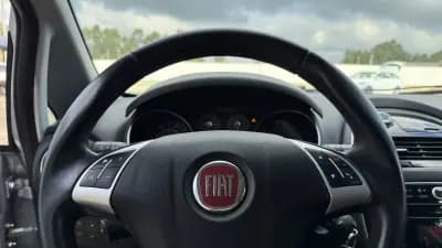 Vendo Fiat Punto 2015 - 9500 EUR, 170000 km - AUTO.MOTO.pt