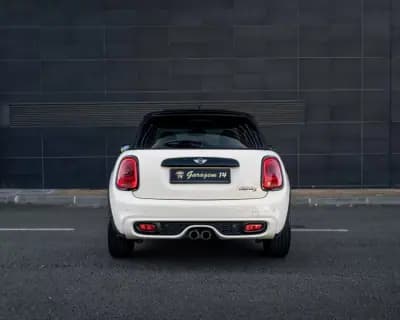 Vendo MINI Cooper 2015 - 19990 EUR, 135300 km - AUTO.MOTO.pt