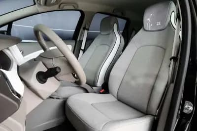 Vendo Renault Zoe 2017 - 15000 EUR, 45000 km - AUTO.MOTO.pt