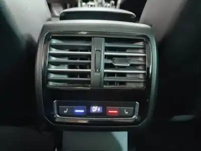 Vendo Volkswagen Passat Variant 2018 - 21990 EUR, 137500 km - AUTO.MOTO.pt