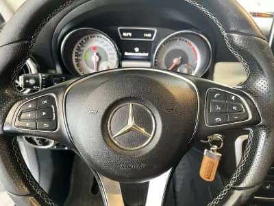 Sell Mercedes-Benz GLA 180 2015 - 17600 EUR, 152300 km - AUTO.MOTO.pt
