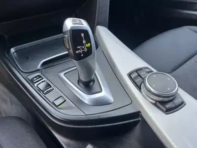 Vendo BMW 318 2015 - 13900 EUR, 260000 km - AUTO.MOTO.pt