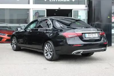 Vendo Mercedes-Benz E 220 2021 - 36900 EUR, 78024 km - AUTO.MOTO.pt