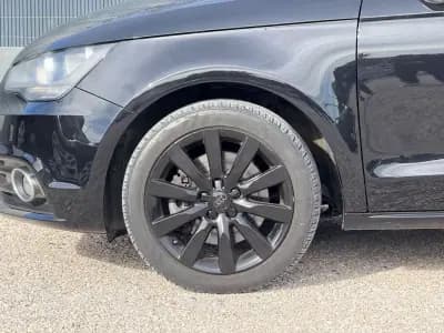 Vendo Audi A1 2011 - 10900 EUR, 118000 km - AUTO.MOTO.pt