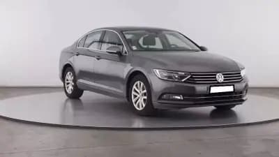 Vendo Volkswagen Passat 2016 - 10999 EUR, 190000 km - AUTO.MOTO.pt