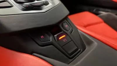 Sell Lamborghini Aventador 2012 - 349900 EUR, 17929 km - AUTO.MOTO.pt