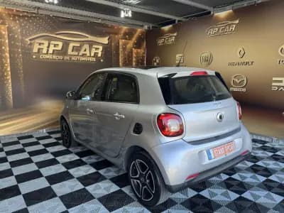 Vendo Smart ForFour 2015 - 9490 EUR, 152000 km - AUTO.MOTO.pt