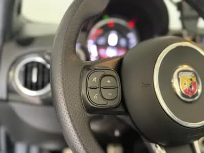 Sell Abarth 595C 2020 - 22950 EUR, 11186 km - AUTO.MOTO.pt