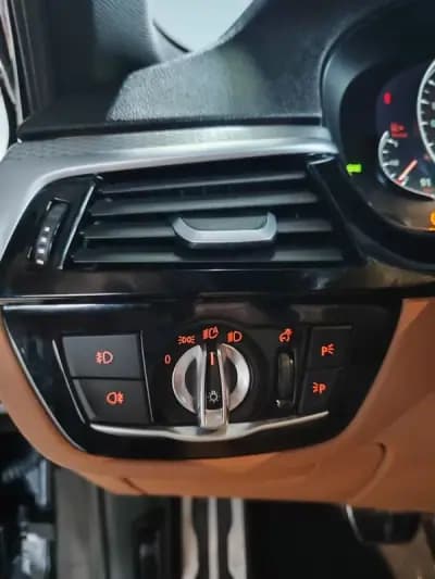 Sell BMW 520 2017 - 27250 EUR, 149150 km - AUTO.MOTO.pt