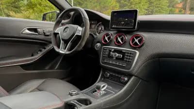 Vendo Mercedes-Benz A 45 AMG 2015 - 30500 EUR, 134000 km - AUTO.MOTO.pt