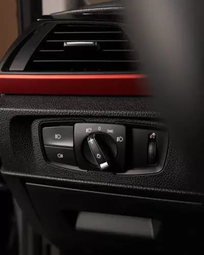 Vendo BMW 118 2013 - 15950 EUR, 161000 km - AUTO.MOTO.pt