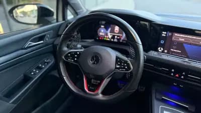 Vendo Volkswagen Golf 2021 - 39900 EUR, 55600 km - AUTO.MOTO.pt