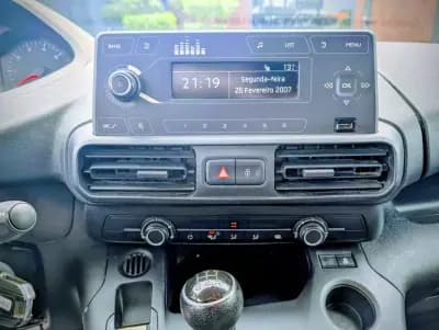 Vendo Peugeot Partner 2020 - 10950 EUR, 123118 km - AUTO.MOTO.pt