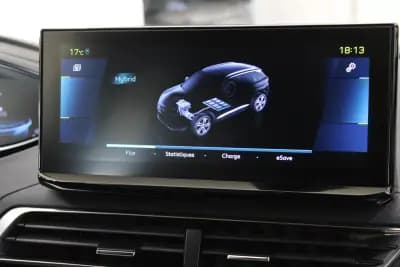 Vendo Peugeot 3008 2021 - 22990 EUR, 110993 km - AUTO.MOTO.pt