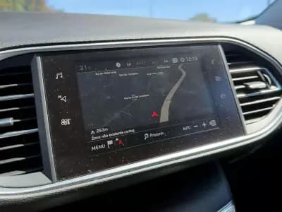 Vendo Peugeot 308 SW 2017 - 13990 EUR, 130000 km - AUTO.MOTO.pt