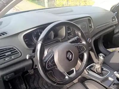 Sell Renault Mégane Break 2017 - 14900 EUR, 165000 km - AUTO.MOTO.pt