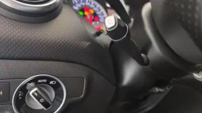 Vendo Mercedes-Benz A 160 2015 - 15900 EUR, 208637 km - AUTO.MOTO.pt