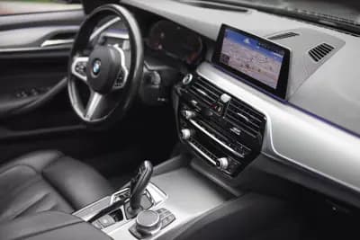 Sell BMW 520 2020 - 33900 EUR, 132497 km - AUTO.MOTO.pt