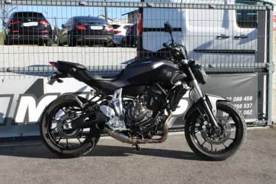 Sell Yamaha MT 07 2015 - 5900 EUR, 22000 km - AUTO.MOTO.pt