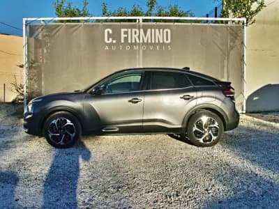 Vendo Citroën C4 2023 - 20900 EUR, 17652 km - AUTO.MOTO.pt