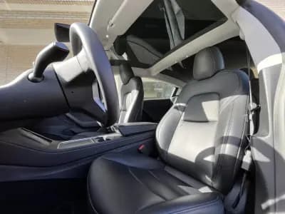 Vendo Tesla Model 3 2021 - 26900 EUR, 79000 km - AUTO.MOTO.pt