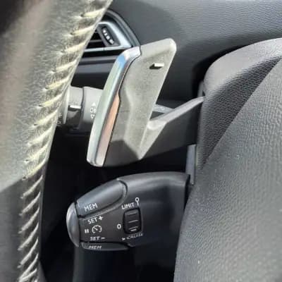 Sell Peugeot 308 SW 2019 - 13990 EUR, 149000 km - AUTO.MOTO.pt