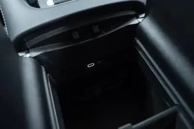 Sell Mercedes-Benz GLE 350 2024 - 94950 EUR, 13000 km - AUTO.MOTO.pt