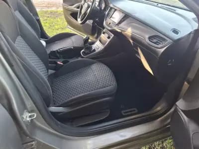 Sell Opel Astra Sports Tourer 2017 - 8900 EUR, 231400 km - AUTO.MOTO.pt