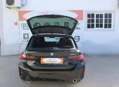 Vendo BMW 330 2025 - 54980 EUR, 18652 km - AUTO.MOTO.pt