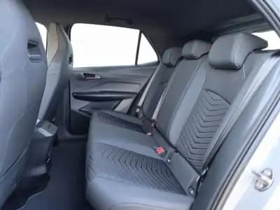 Vendo Cupra Born 2024 - 32400 EUR, 12000 km - AUTO.MOTO.pt