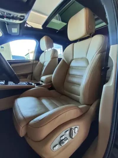 Vendo Porsche Macan 2024 - 86500 EUR, 20700 km - AUTO.MOTO.pt