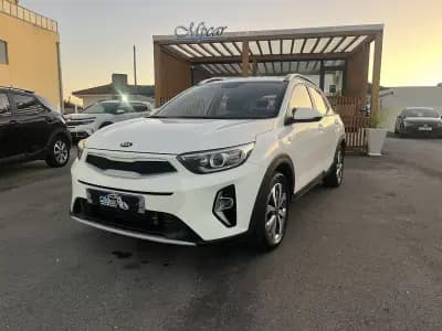 Vendo Kia Stonic 2021 - 13750 EUR, 112000 km - AUTO.MOTO.pt